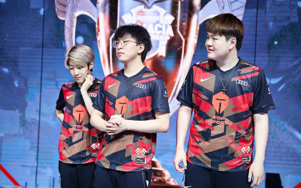 锐不可当引爆全场!,JackeyLove意外战胜G2上演精彩一战的简单介绍 锐不可当引爆全场!,JackeyLove意外战胜G2上演精彩一战的简单介绍