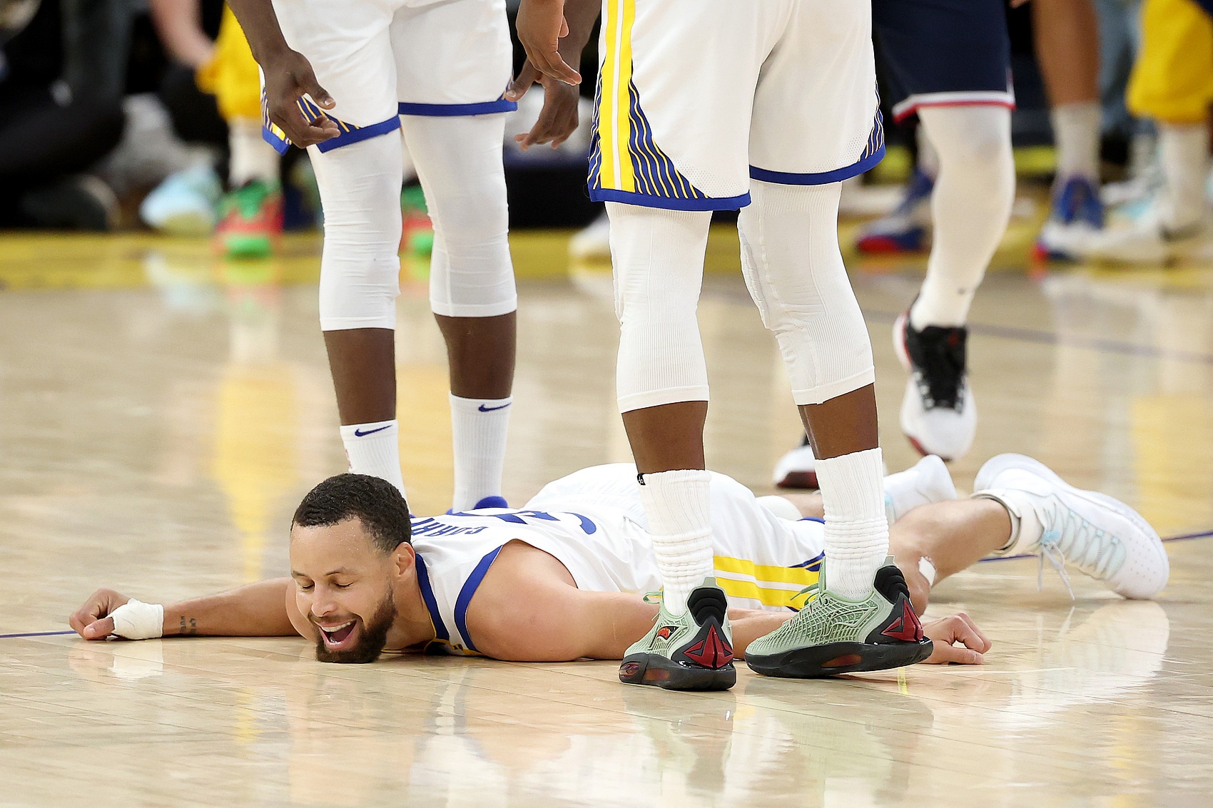 窗口期上海海港备战NBA季后赛,内部沟通细节曝光,底气十足,数据趋势出现新变化的简单介绍 窗口期上海海港备战NBA季后赛,内部沟通细节曝光,底气十足,数据趋势出现新变化的简单介绍