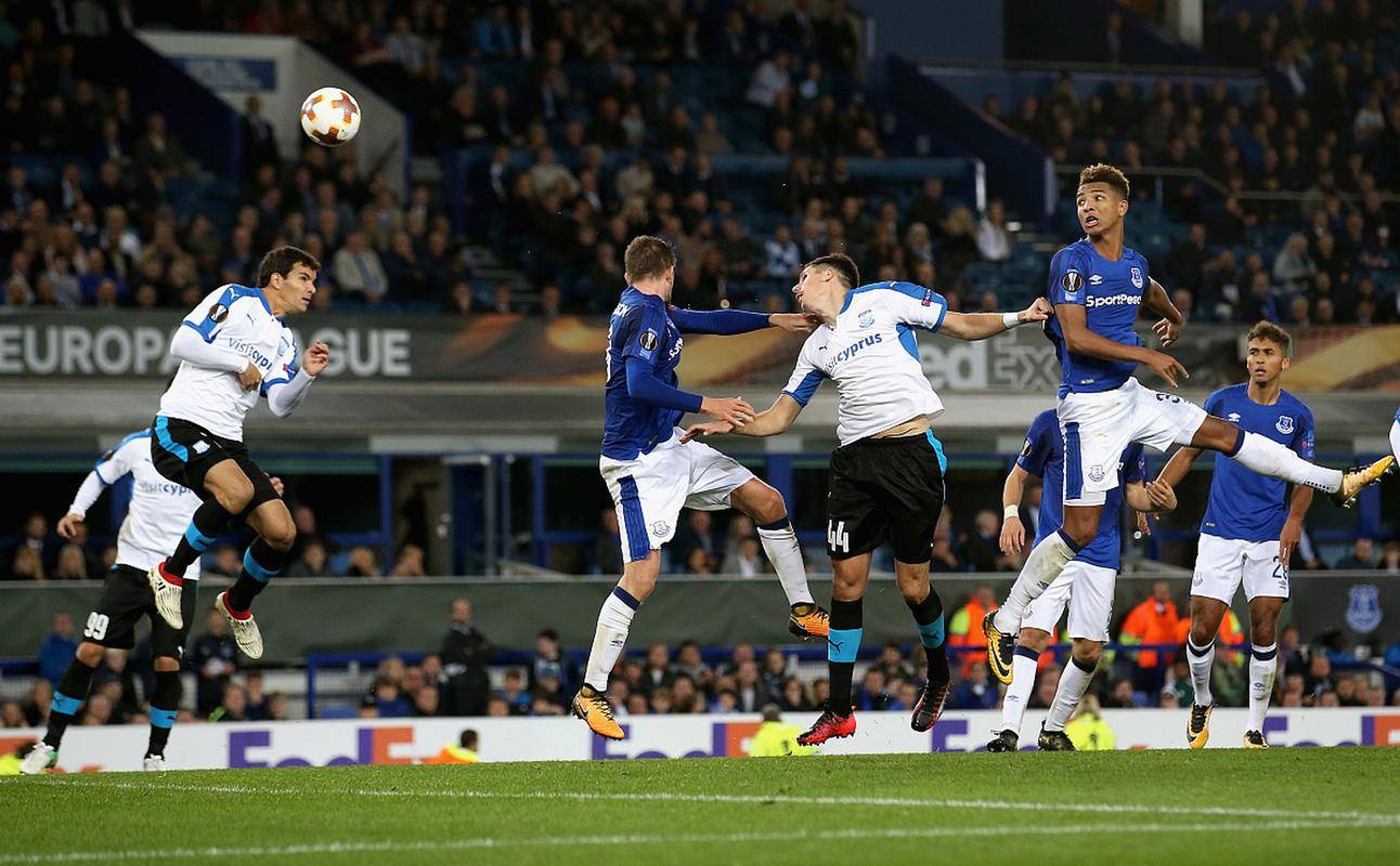 包含里程碑夜斯图加特单刀错失;欧超杯赛前刷纪录;悬念犹存;赛程密集仍需轮换的词条 包含里程碑夜斯图加特单刀错失;欧超杯赛前刷纪录;悬念犹存;赛程密集仍需轮换的词条