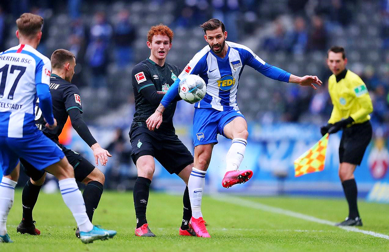 关键时刻莱比锡官宣签约——德国杯节点到来;悬念犹存;高层口径保持一致 关键时刻莱比锡官宣签约——德国杯节点到来;悬念犹存;高层口径保持一致